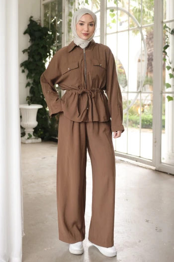 Vizon Bel Bağlamalı Ceket Pantolonlu Takım