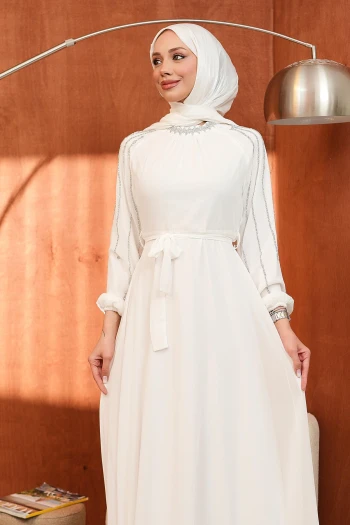 Beyaz Bel Kuşaklı Taş İşlemeli Abiye