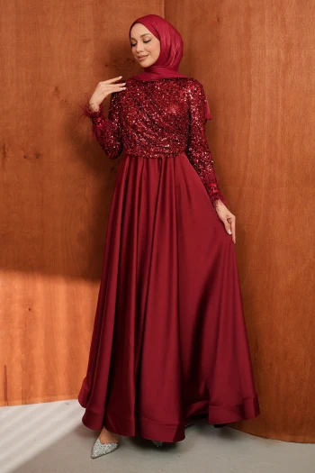 Bordo Kolları Tüylü Üstü Payetli Saten Abiye