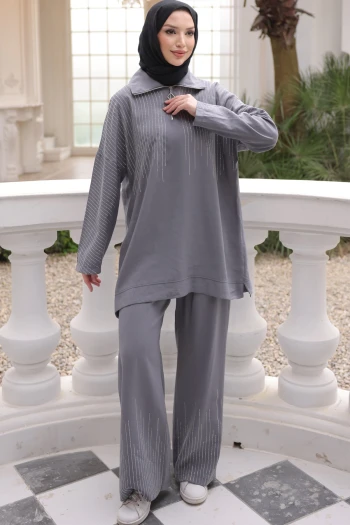 Gri Yaka Fermuarlı Taş Detaylı Tunik Pantolonlu Takım
