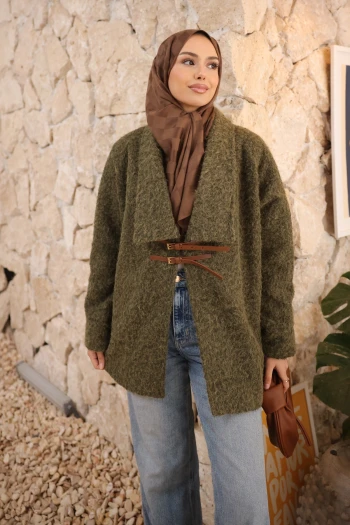 Haki Kemer Detaylı Kaşe Kaban