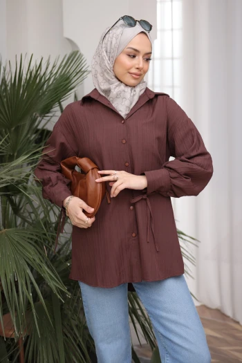 Kahverengi Kol Bağlamalı Düğmeli Gömlek