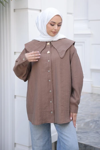 Kahverengi Yaka Detaylı Düğmeli Tunik