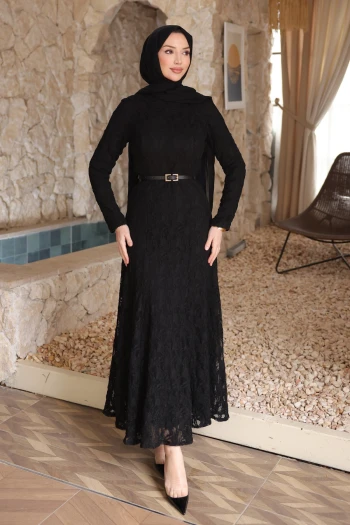 Siyah Kemerli Dantelli Astarlı Elbise
