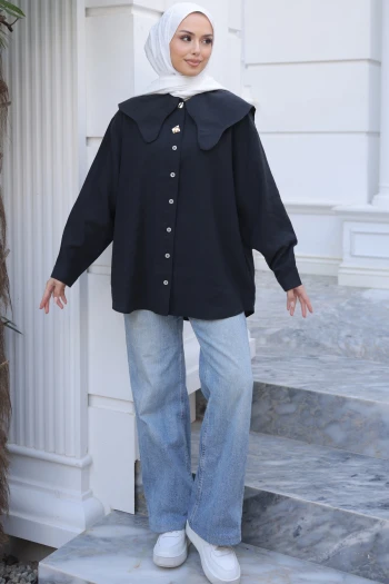 Siyah Yaka Detaylı Düğmeli Tunik
