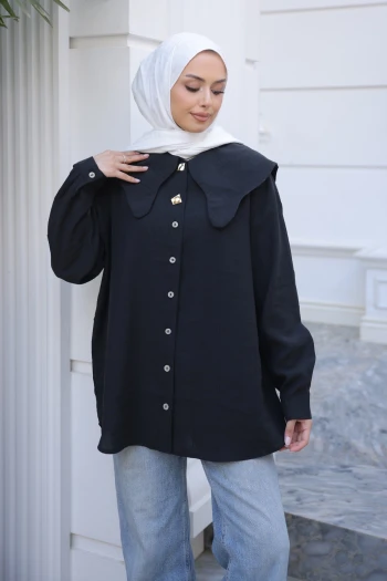 Siyah Yaka Detaylı Düğmeli Tunik