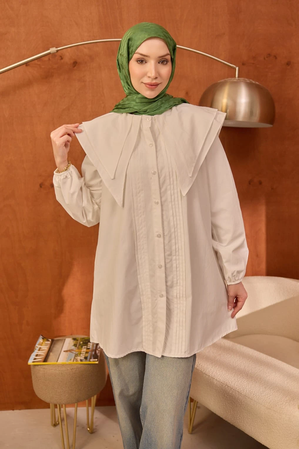 Beyaz Önü Nervürlü Çift Yakalı Poplin Tunik