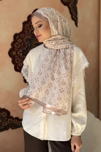 Bej Monogram Desenli Soft Şal