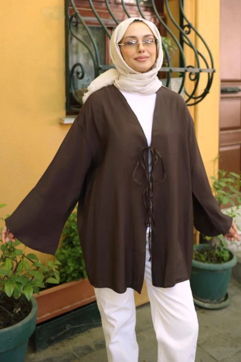 Kahverengi Ön Bağlamalı Kimono