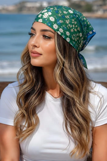 Yeşil Çiçek Desenli Bandana