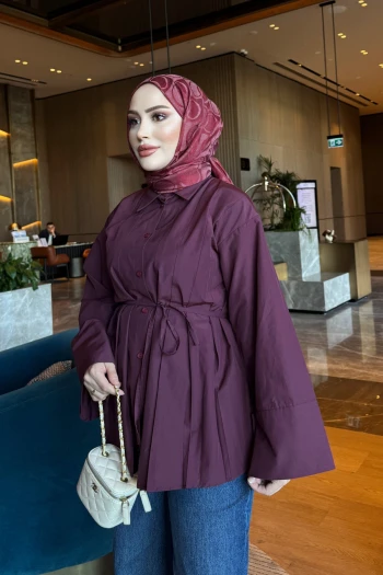 Mürdüm Ön Detaylı Düğmeli Gömlek