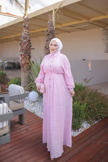 Pembe Bel Bağlamalı Desenli Elbise