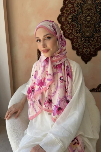 Pembe Desenli İpek Şal