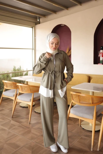 Haki Bel Bağlamalı Tunik Pantolonlu Takım