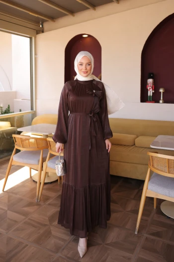 Kahverengi Çiçek Bronşlu Şifon Elbise