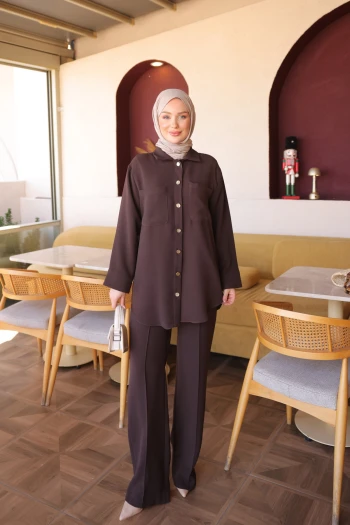 Kahverengi Gömlek Yaka Garni Detaylı Tunik Pantolon Takım