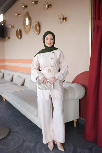 Taş Önü Düğmeli Kuşaklı Tunik Pantolonlu Takım