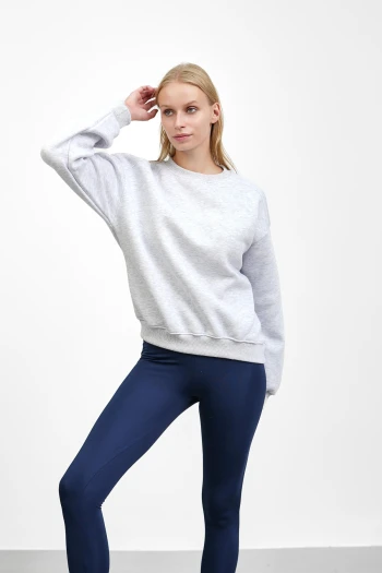 Gri Omuz Parçalı Basic Üç İplik Sweat