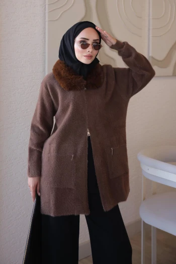 Kahverengi Soft Kürk Yakalı Angora Triko Hırka