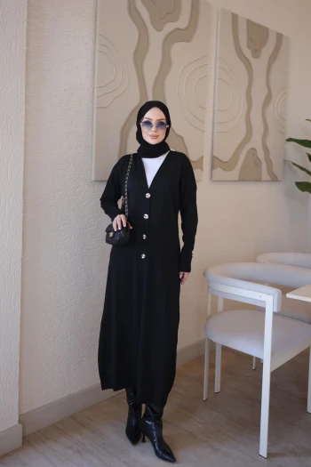Siyah V Yaka Merserize Hırka