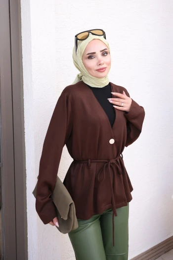 Kahverengi Bel İp Bağlamalı Tek Düğmeli Ceket